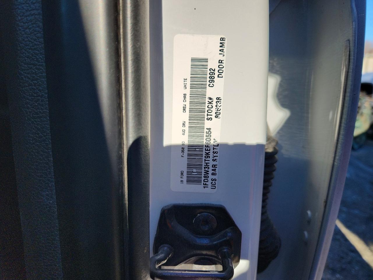 2019 FORD F350 SUPER DUTY TRUCK CAB AND CHASSIS photo 12