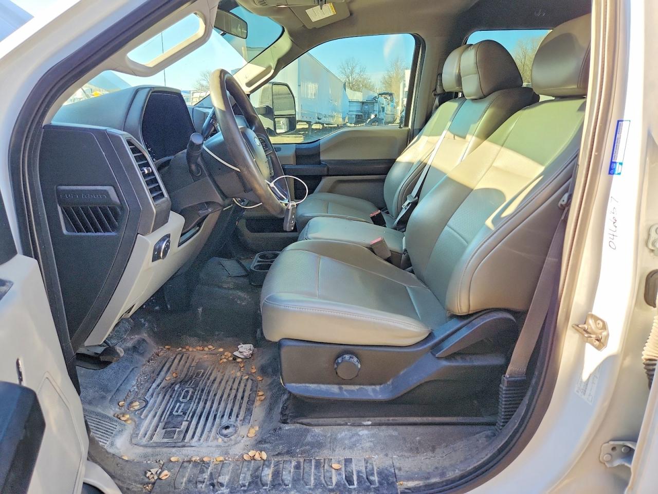 2019 FORD F350 SUPER DUTY TRUCK CAB AND CHASSIS photo 7