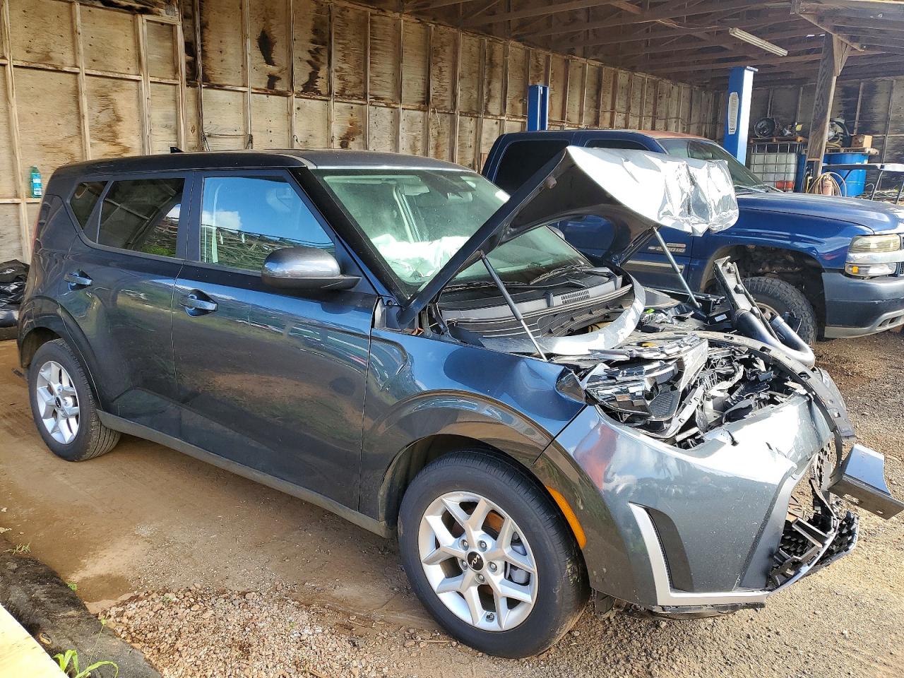 2025 KIA SOUL LX photo 4
