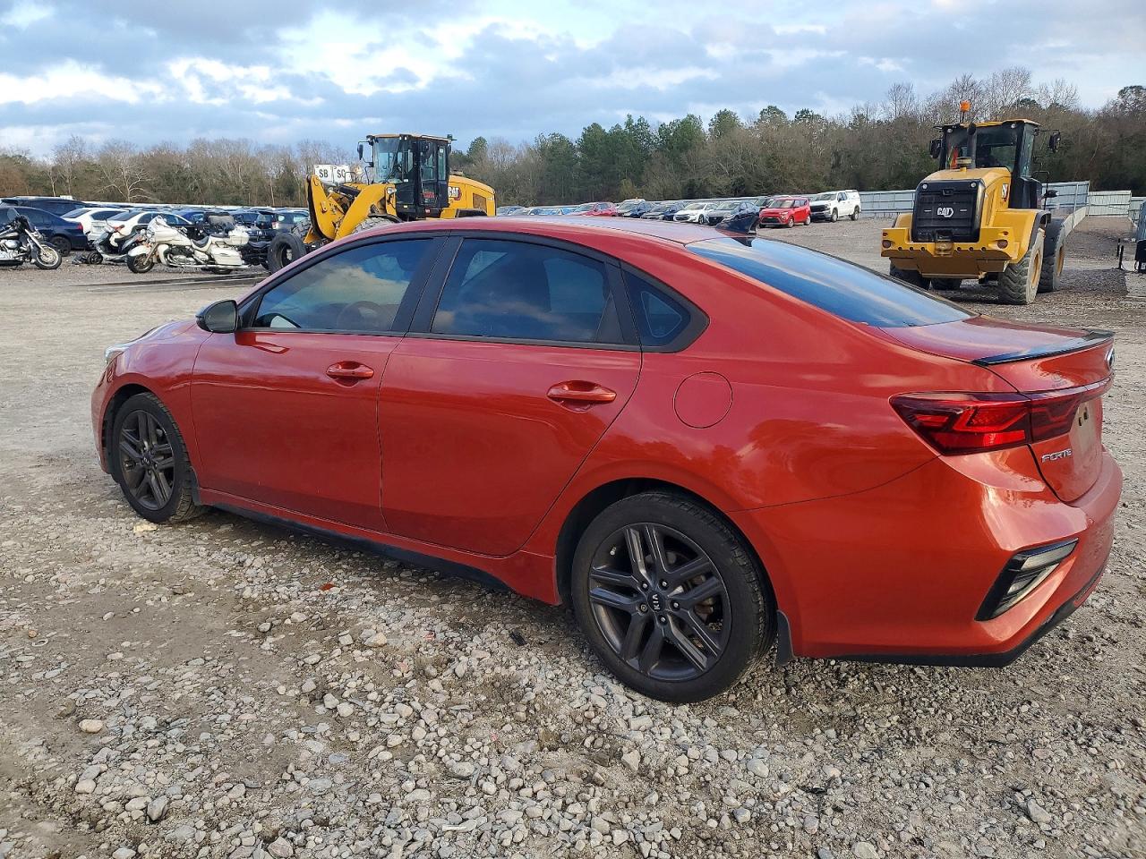 2021 KIA FORTE GT LINE photo 2