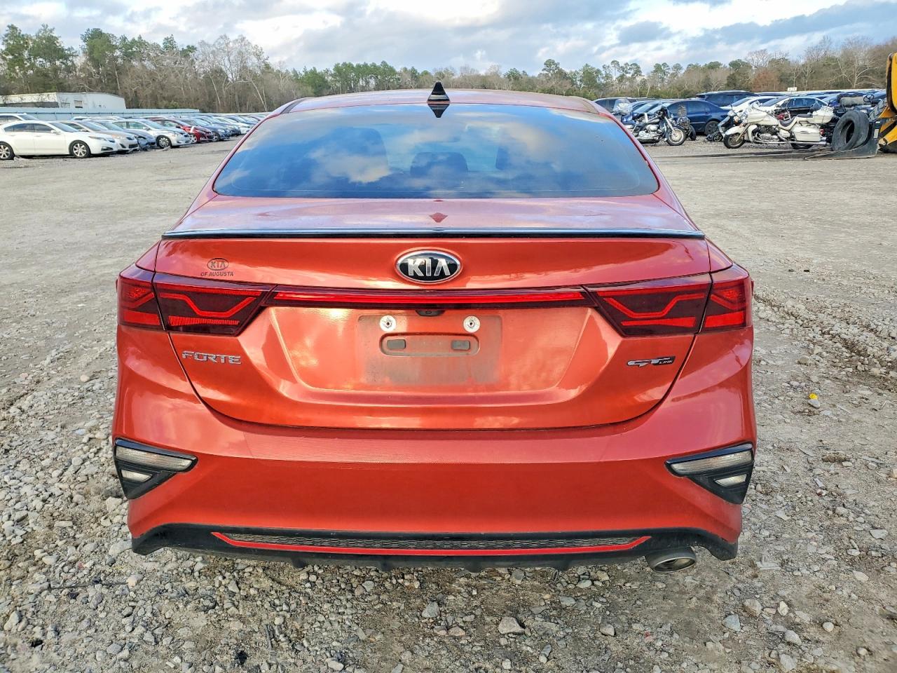 2021 KIA FORTE GT LINE photo 6