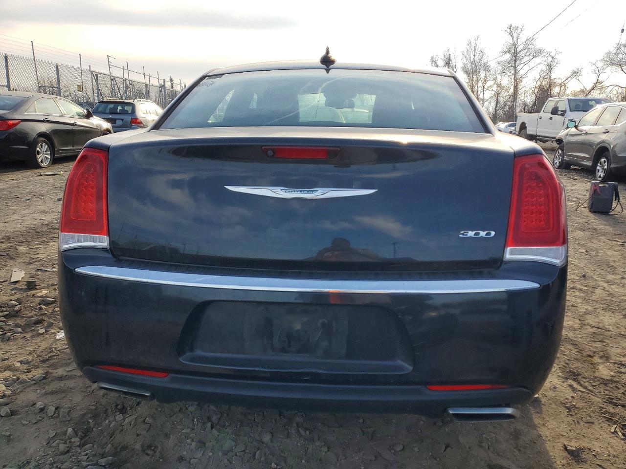 2015 CHRYSLER 300 LIMITED photo 11