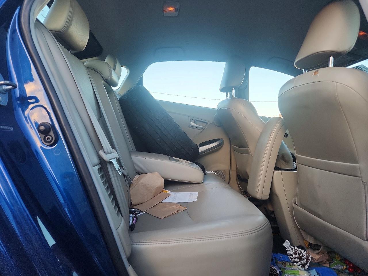 2010 TOYOTA PRIUS photo 10