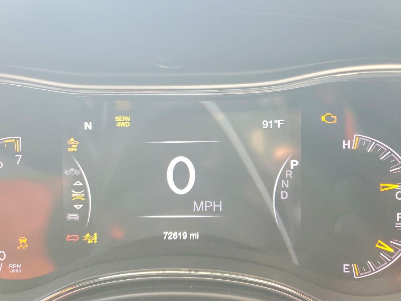 2019 JEEP GRAND CHEROKEE OVERLAND photo 9