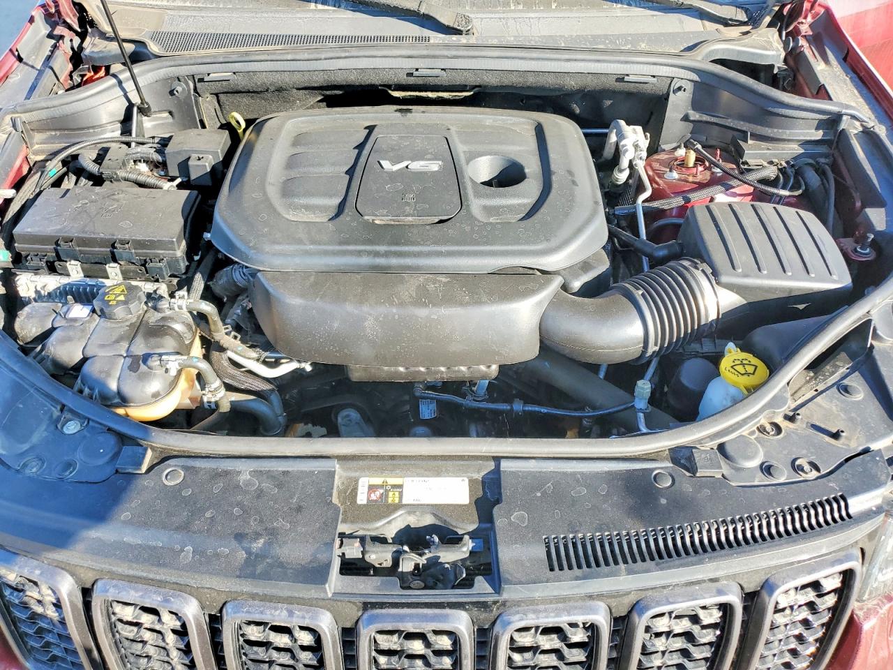 2019 JEEP GRAND CHEROKEE OVERLAND photo 11
