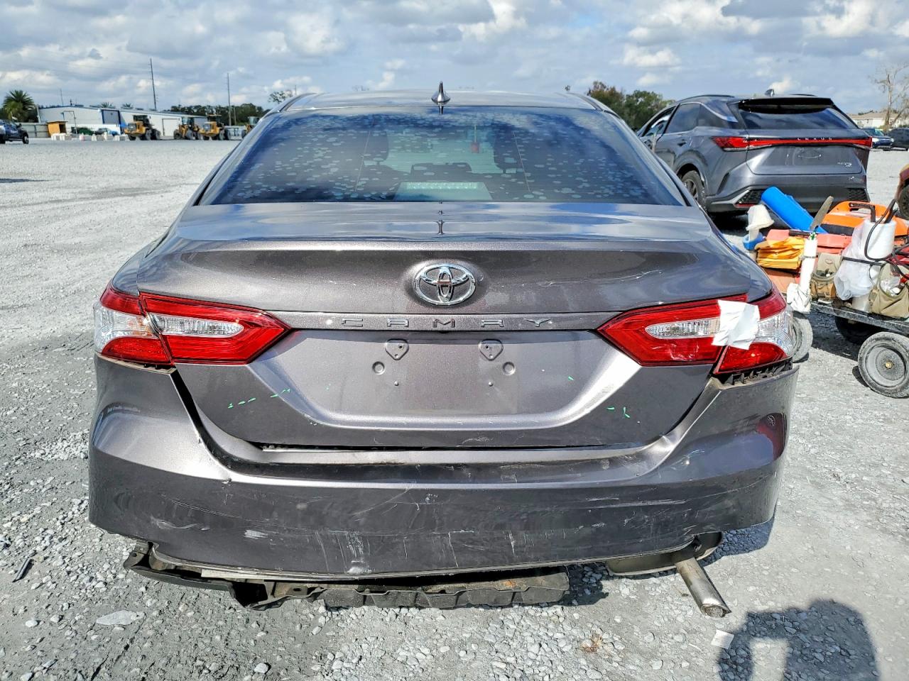 2020 TOYOTA CAMRY LE photo 6