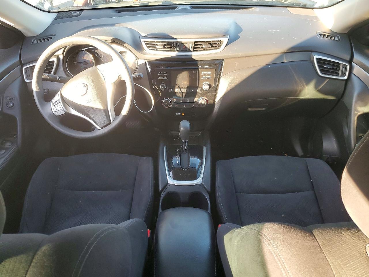 2016 NISSAN ROGUE S photo 8