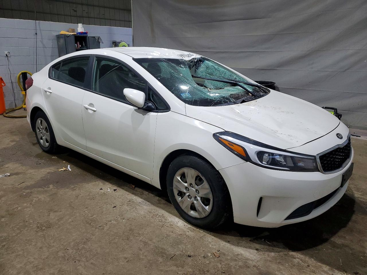 2018 KIA FORTE LX photo 4