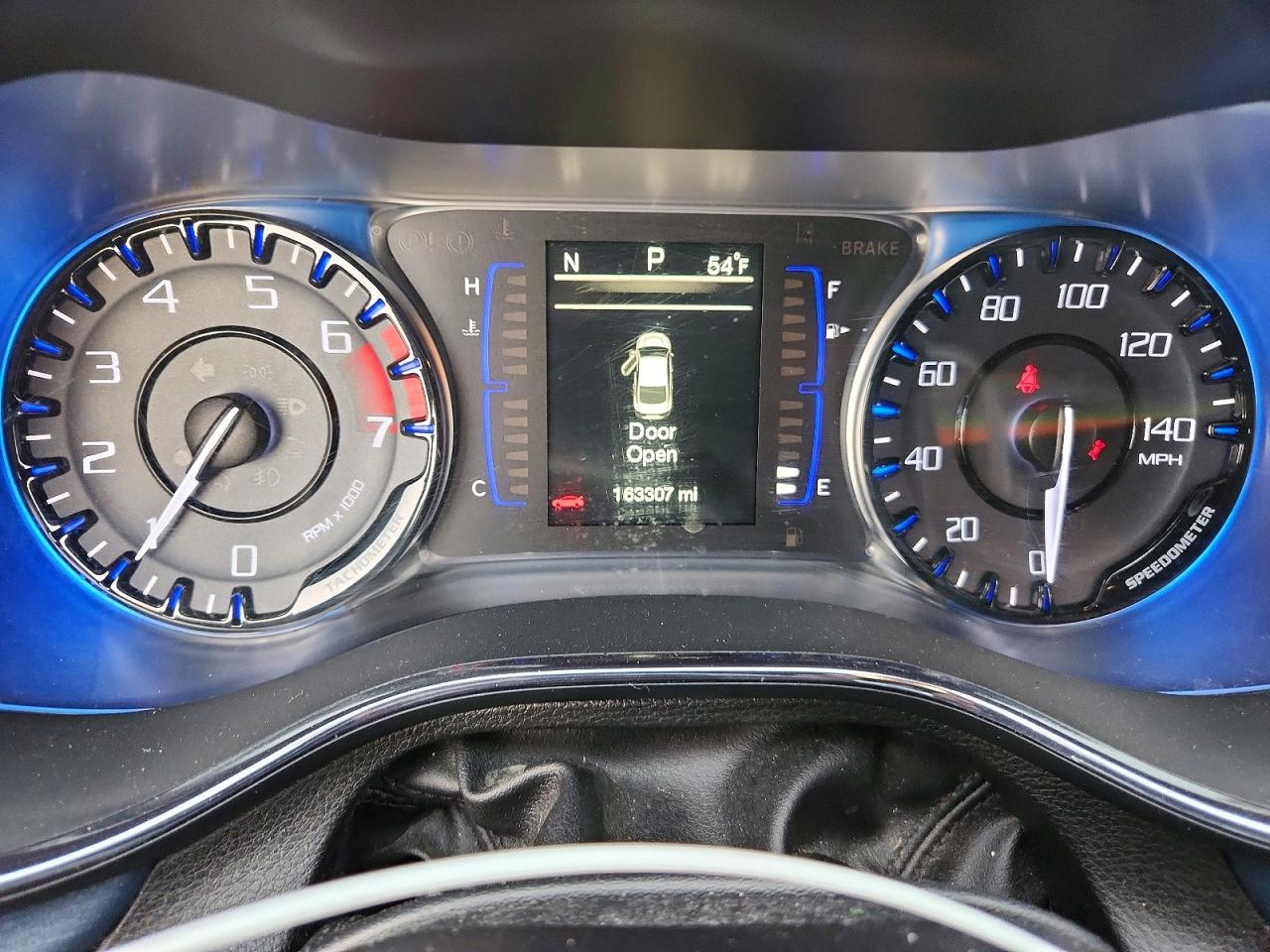 2015 CHRYSLER 200 S photo 9