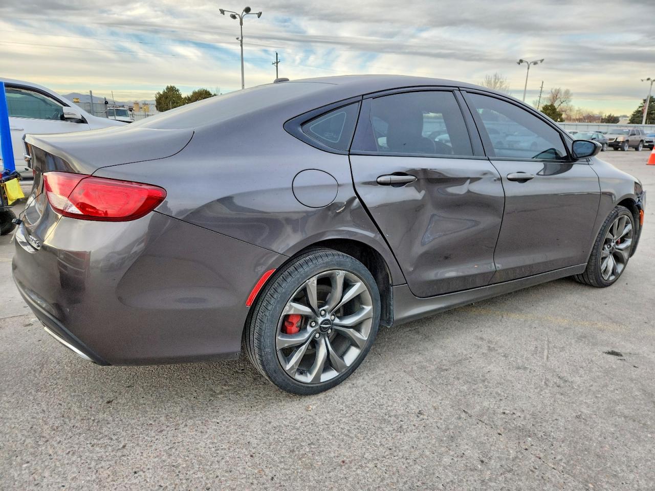 2015 CHRYSLER 200 S photo 3