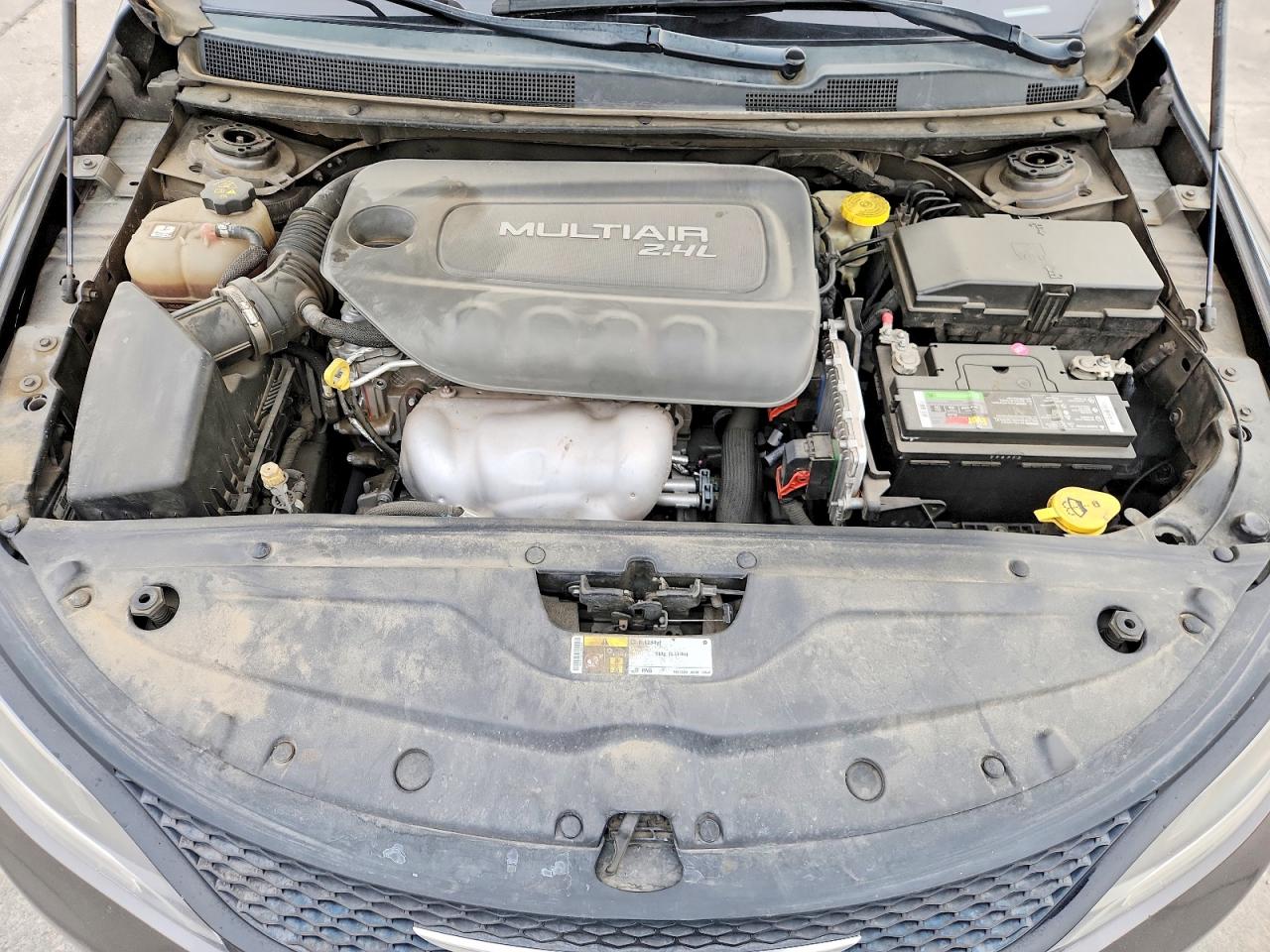 2015 CHRYSLER 200 S photo 11