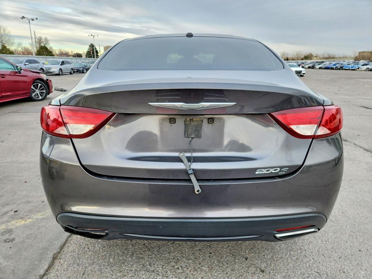 2015 CHRYSLER 200 S photo 6