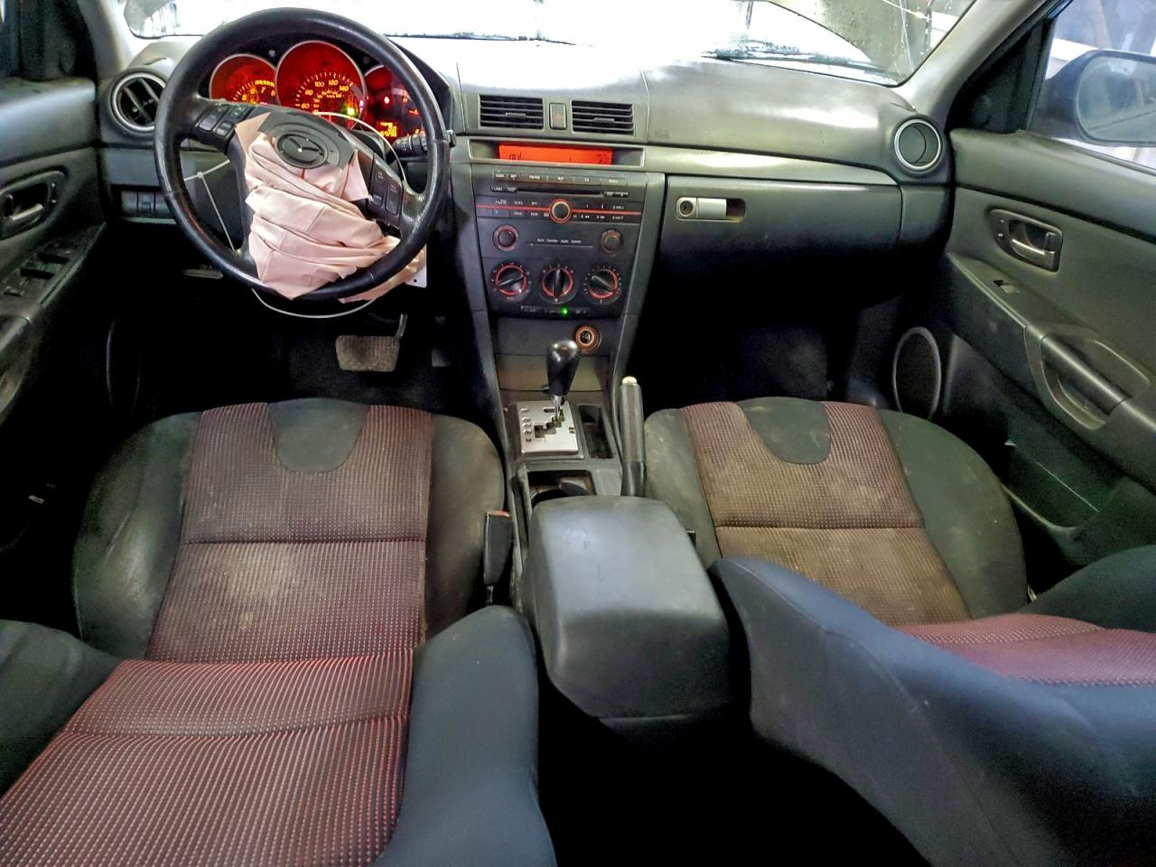 2006 MAZDA 3 HATCHBACK photo 8