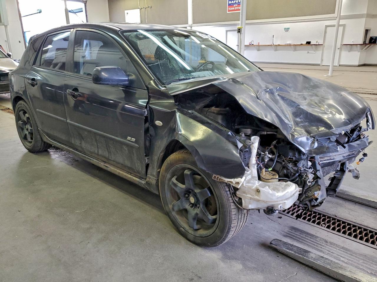 2006 MAZDA 3 HATCHBACK photo 4