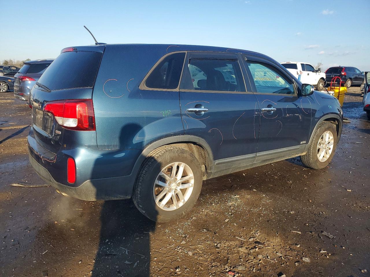 2014 KIA SORENTO LX photo 3