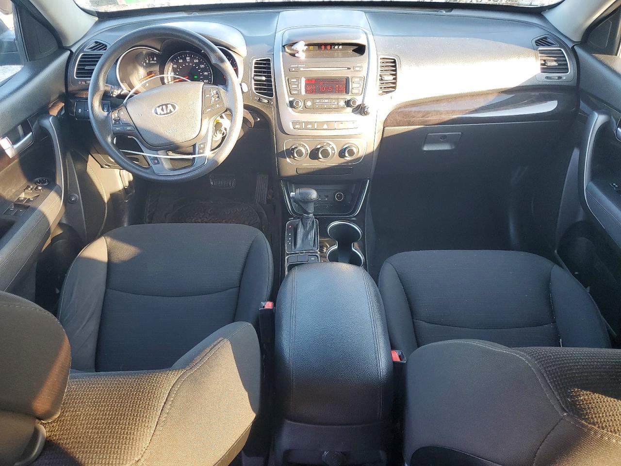 2014 KIA SORENTO LX photo 8
