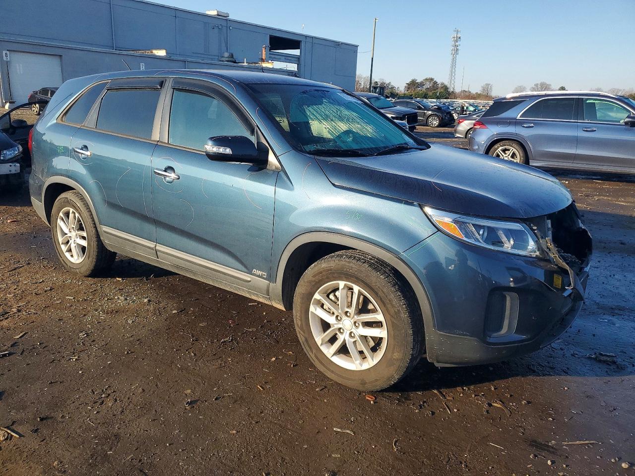 2014 KIA SORENTO LX photo 4