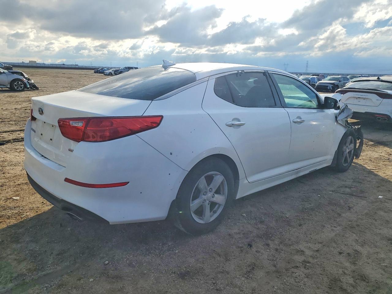 2014 KIA OPTIMA LX photo 3