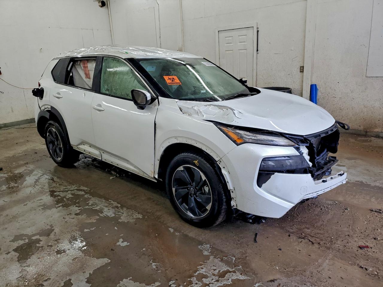 2024 NISSAN ROGUE SV photo 4
