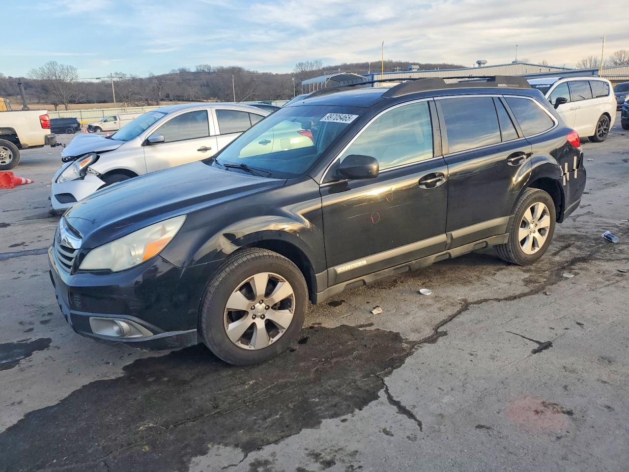 2011 SUBARU OUTBACK