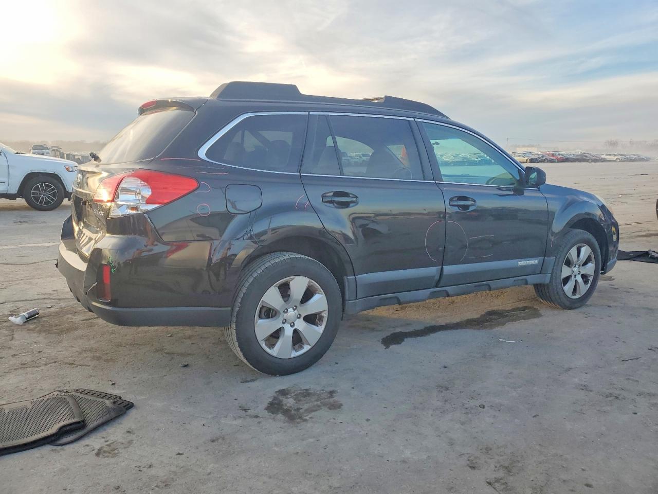 2011 SUBARU OUTBACK 2.5I PREMIUM photo 3