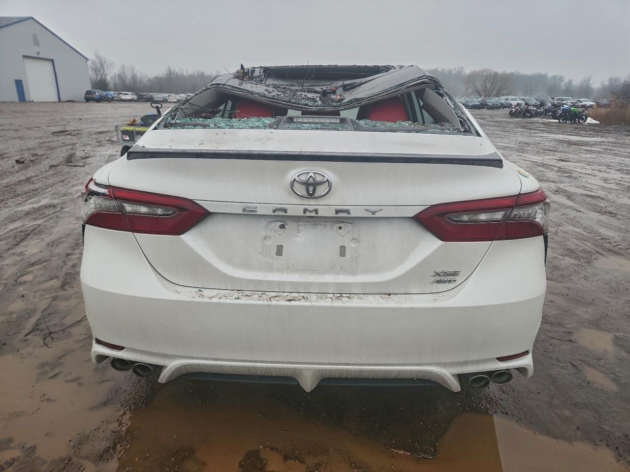 2021 TOYOTA CAMRY XSE photo 6