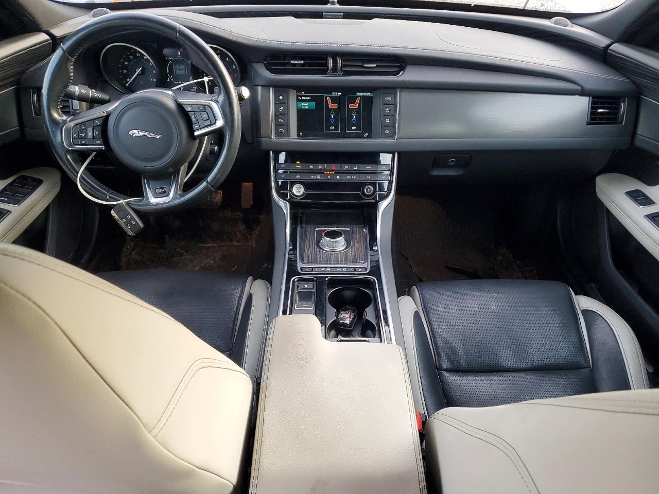 2016 JAGUAR XF S photo 8