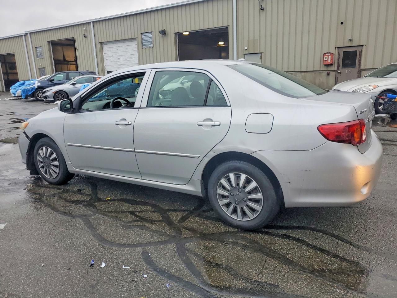 2009 TOYOTA COROLLA BASE photo 2