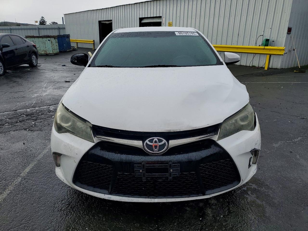 2016 TOYOTA CAMRY LE photo 5