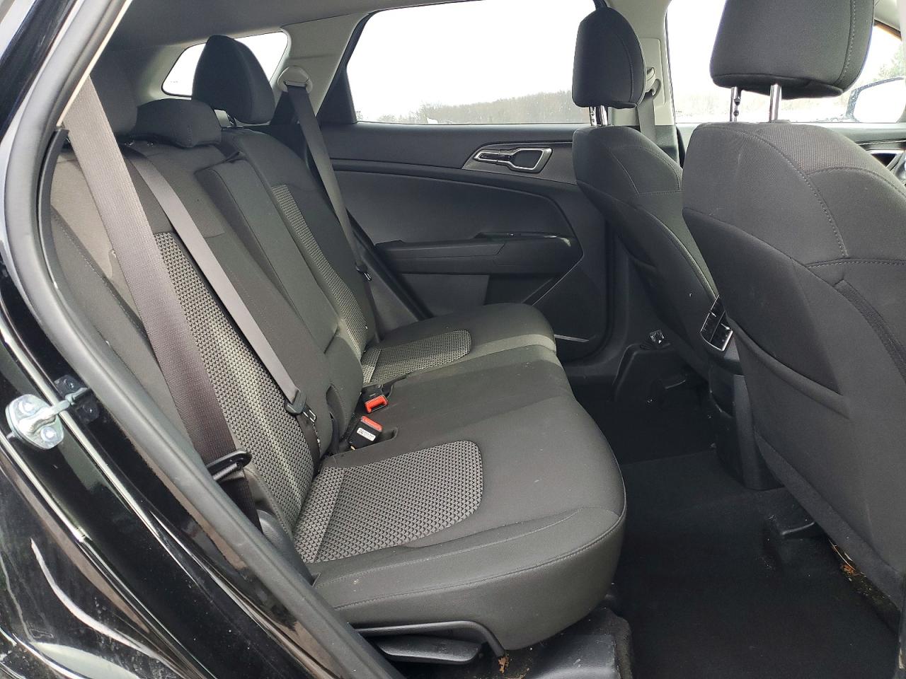 2025 KIA SPORTAGE LX photo 11