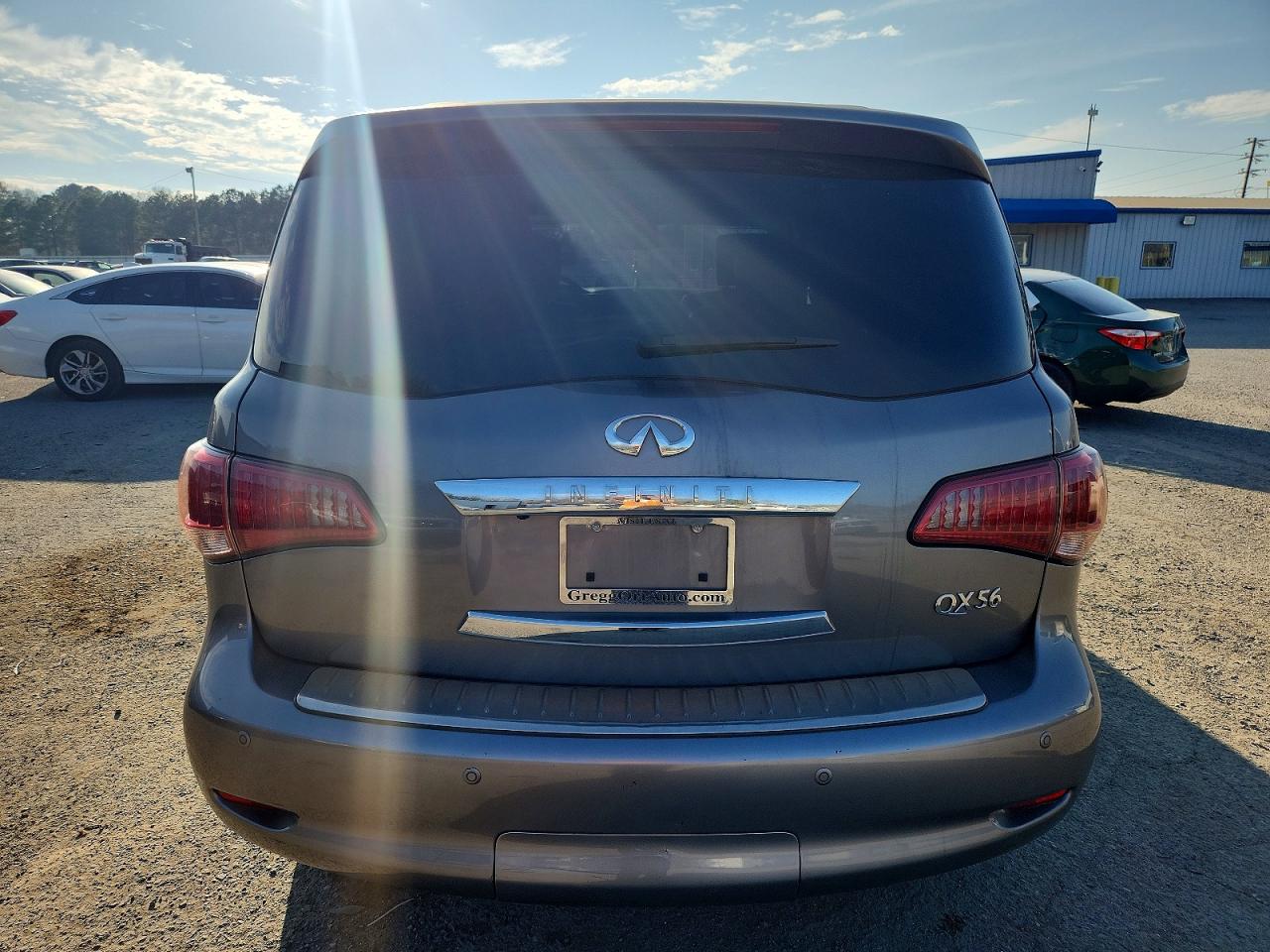 2013 INFINITI QX56 photo 6