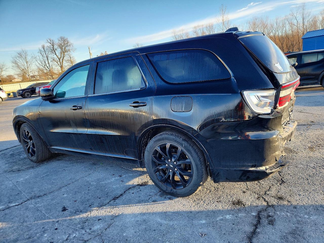 2019 DODGE DURANGO SXT photo 2