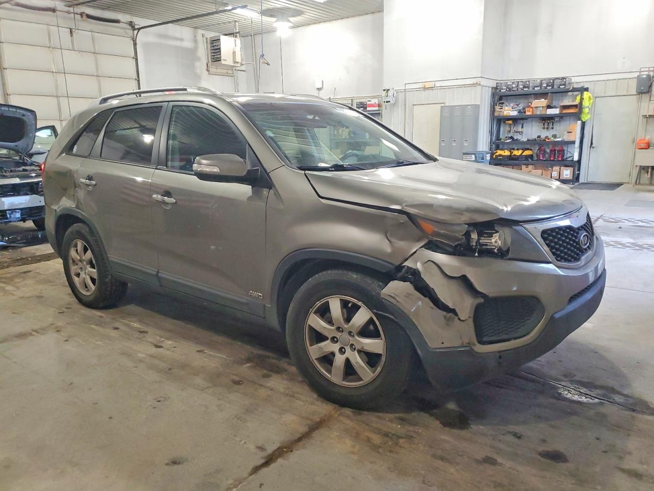 2013 KIA SORENTO LX photo 4