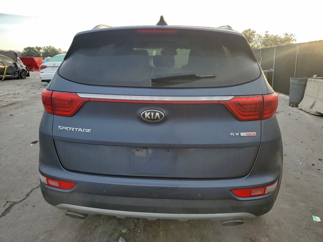 2017 KIA SPORTAGE SX photo 6