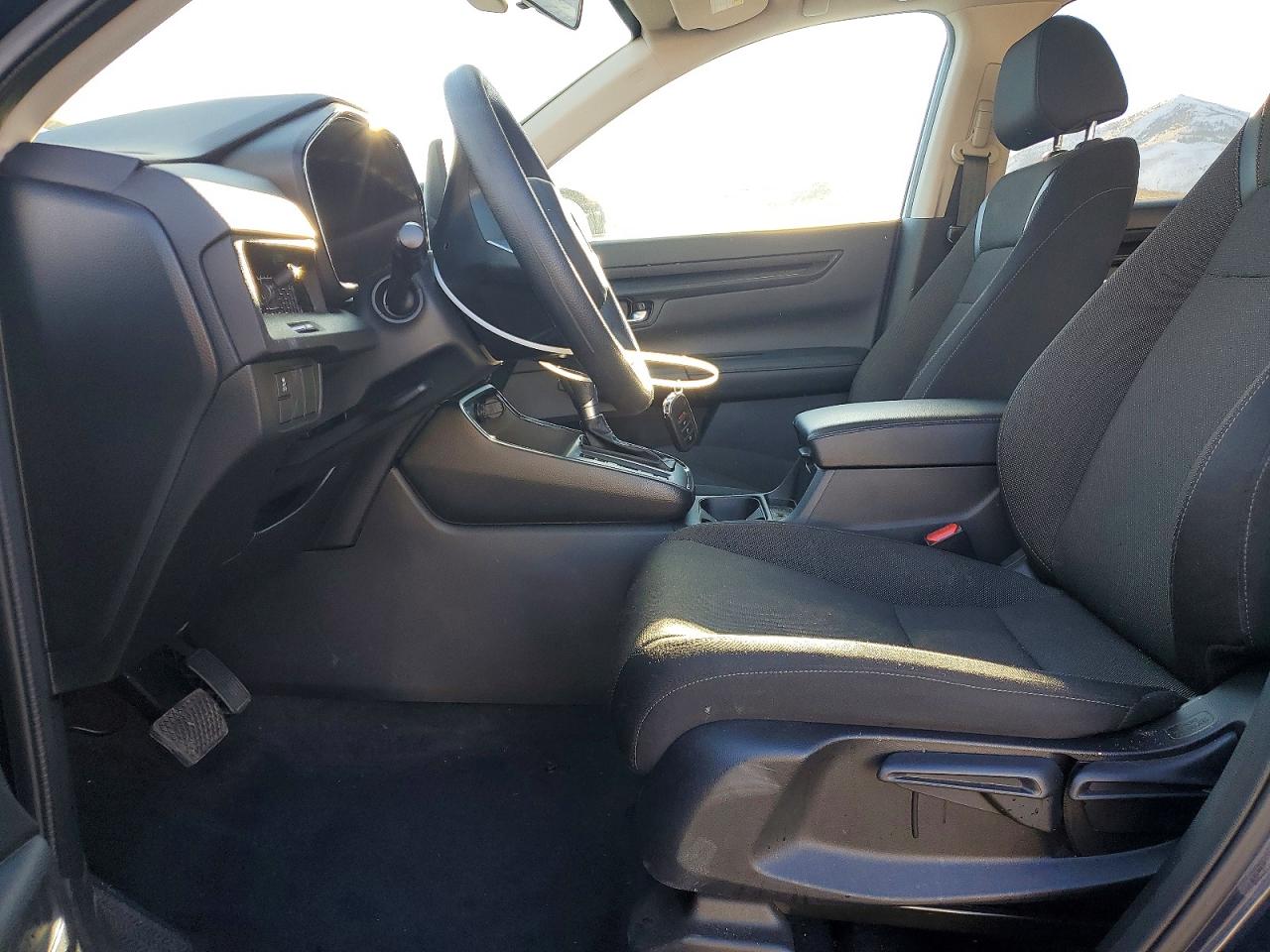 2025 HONDA CR-V LX photo 7