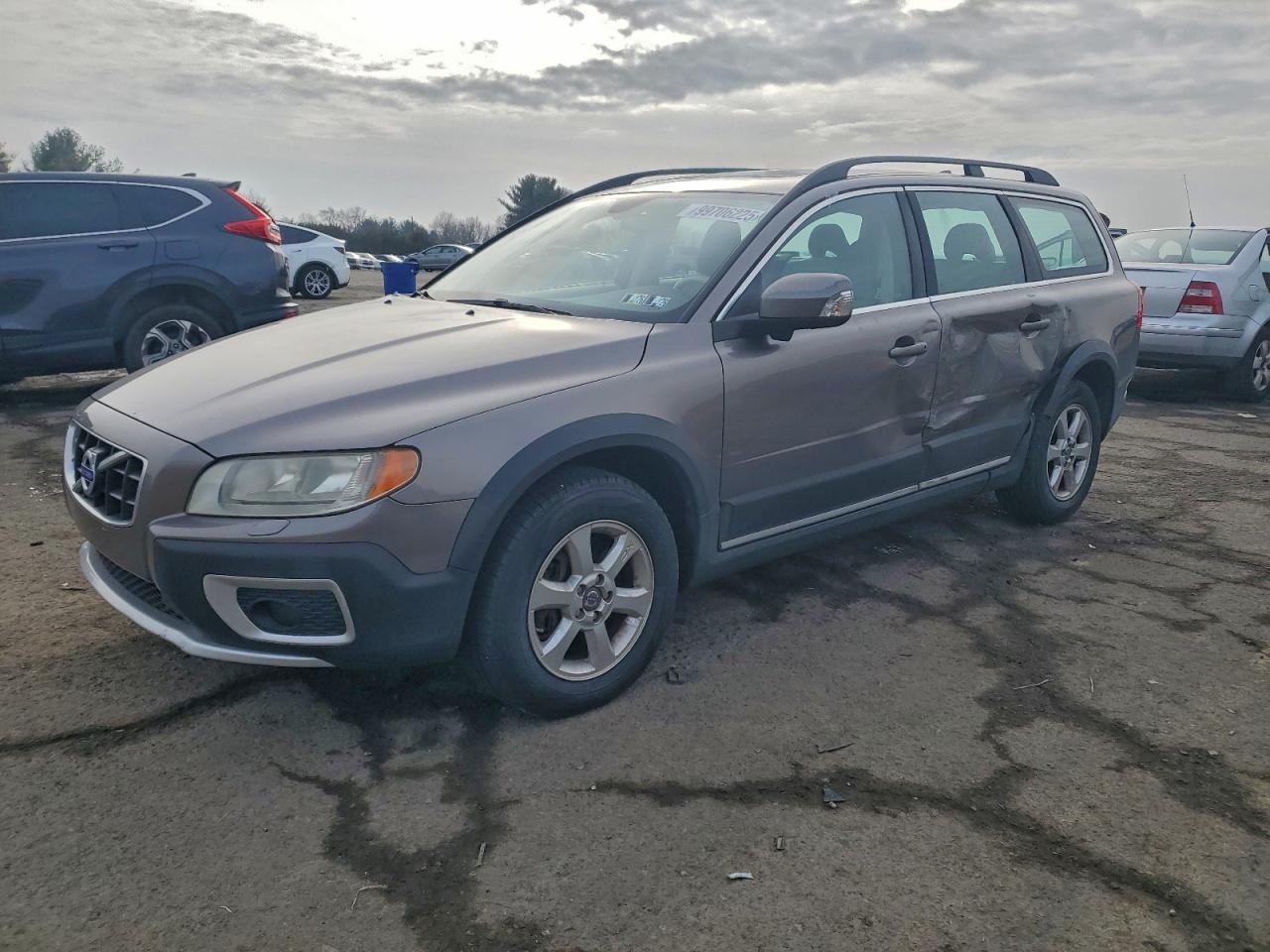 2010 VOLVO XC70