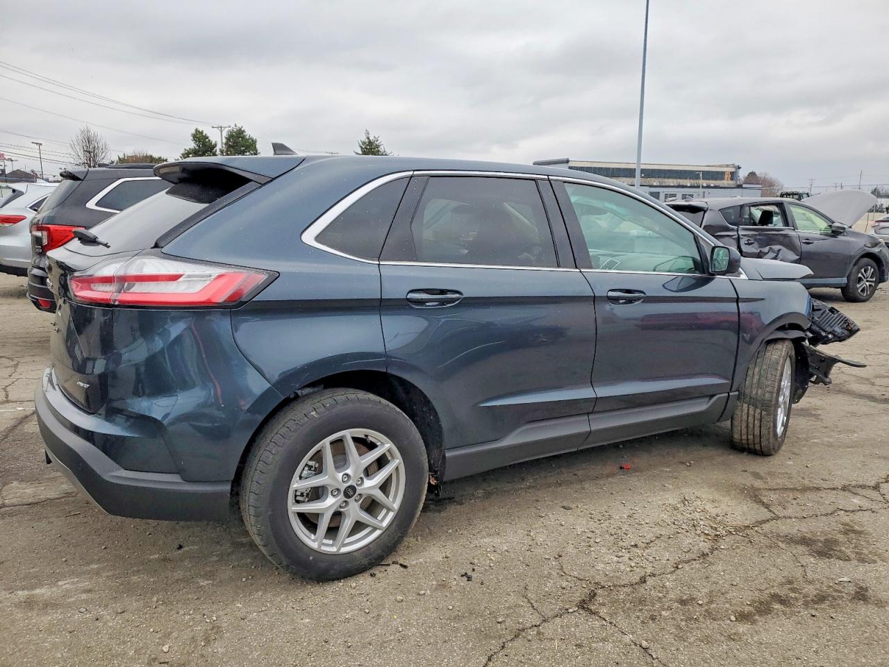 2024 FORD EDGE SEL photo 3