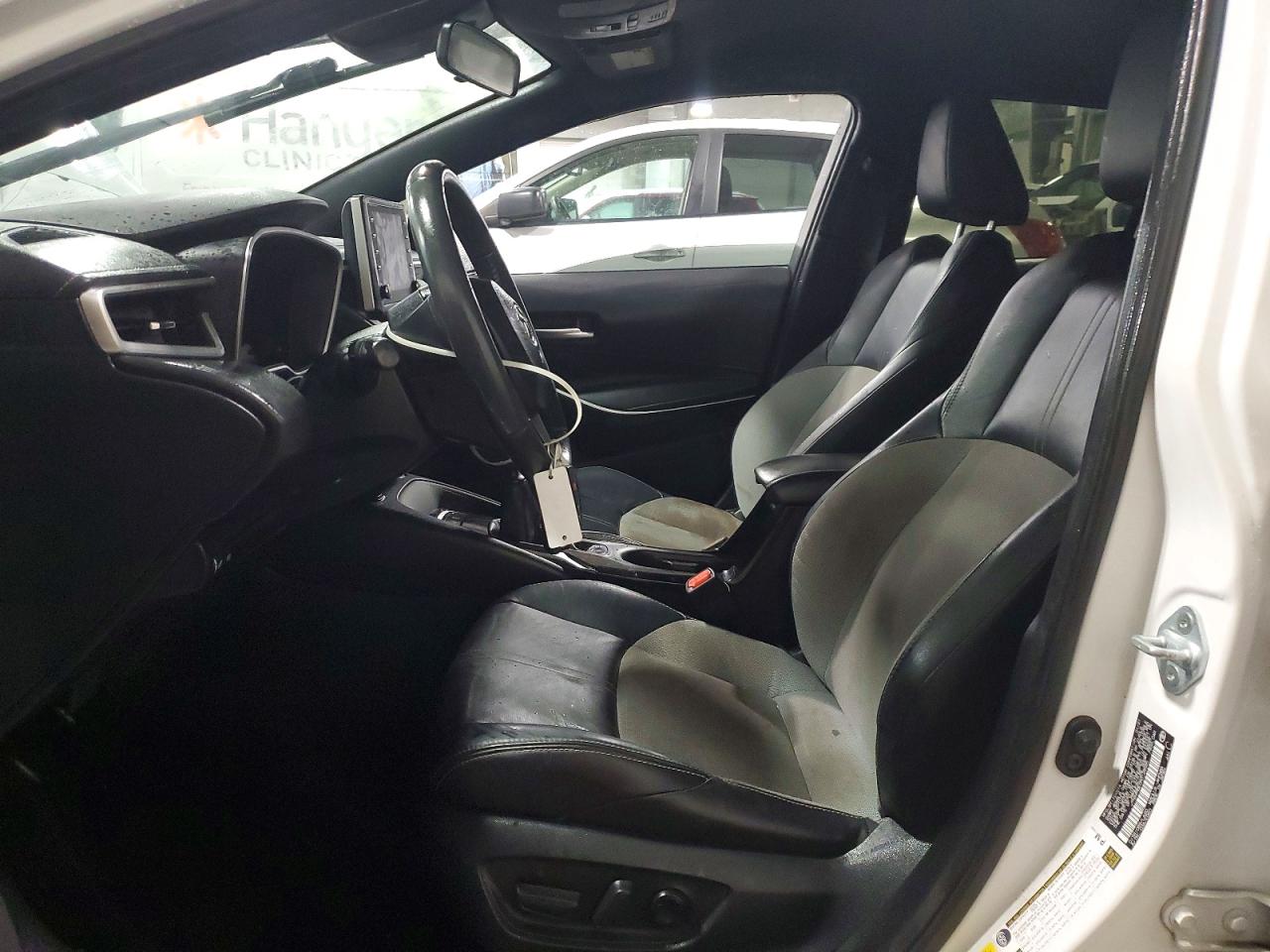2021 TOYOTA COROLLA XSE photo 7