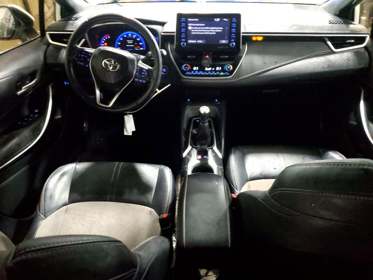 2021 TOYOTA COROLLA XSE photo 8