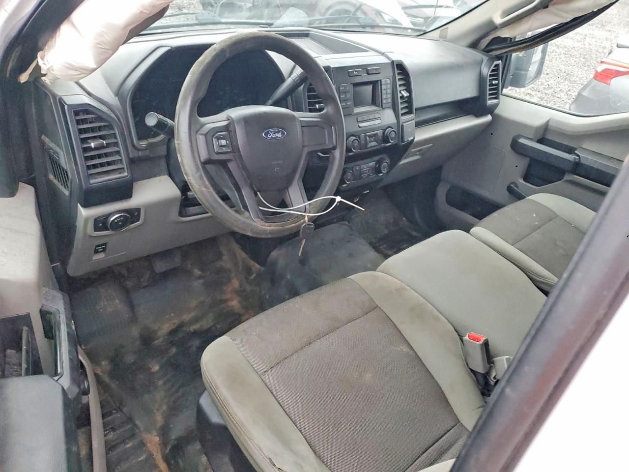 2015 FORD F150 photo 8