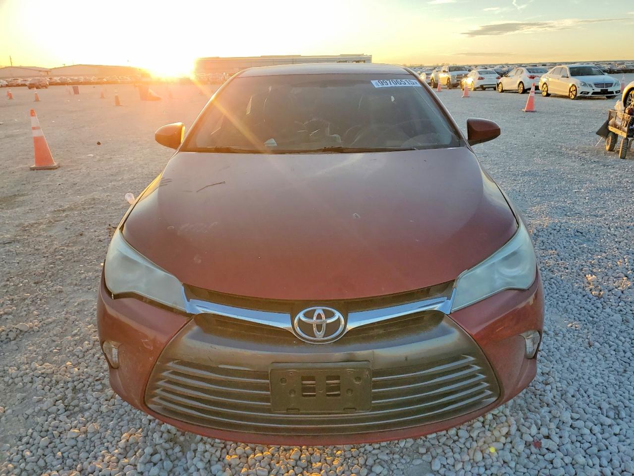 2017 TOYOTA CAMRY LE photo 5