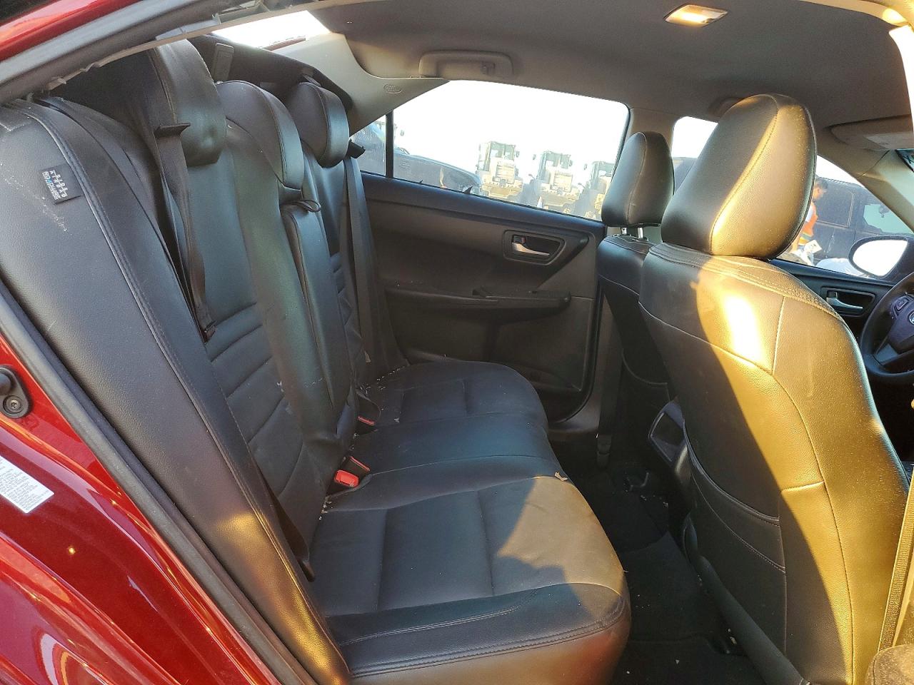 2017 TOYOTA CAMRY LE photo 10