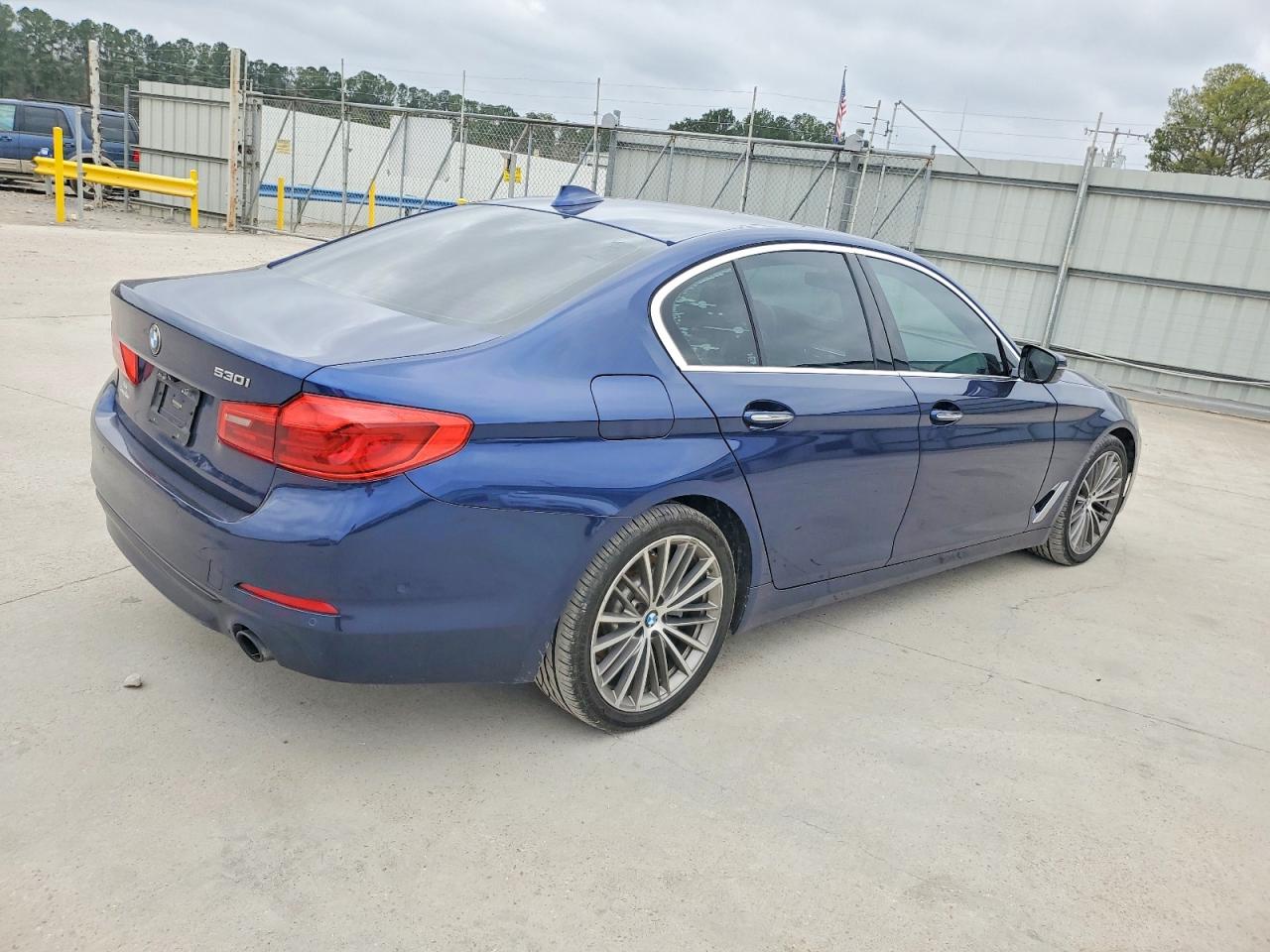 2017 BMW 530 I photo 3