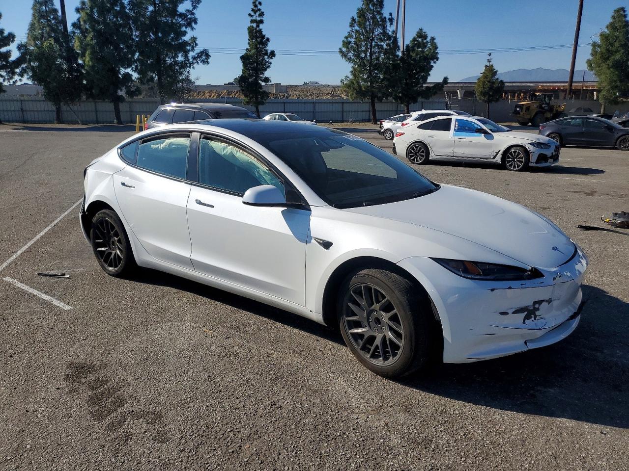 2024 TESLA MODEL 3 photo 4