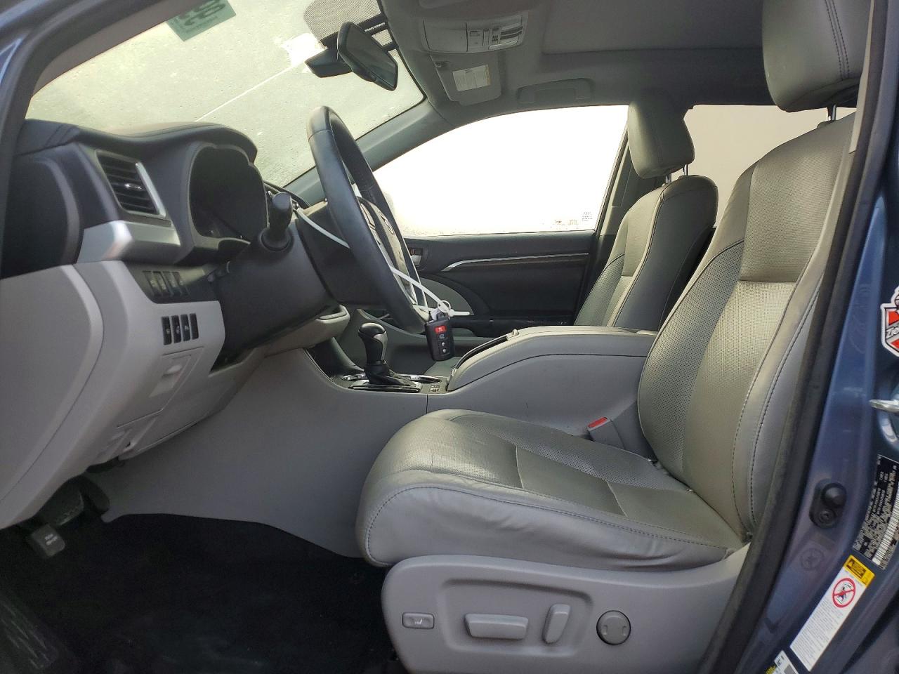 2016 TOYOTA HIGHLANDER LIMITED PLATINUM photo 7