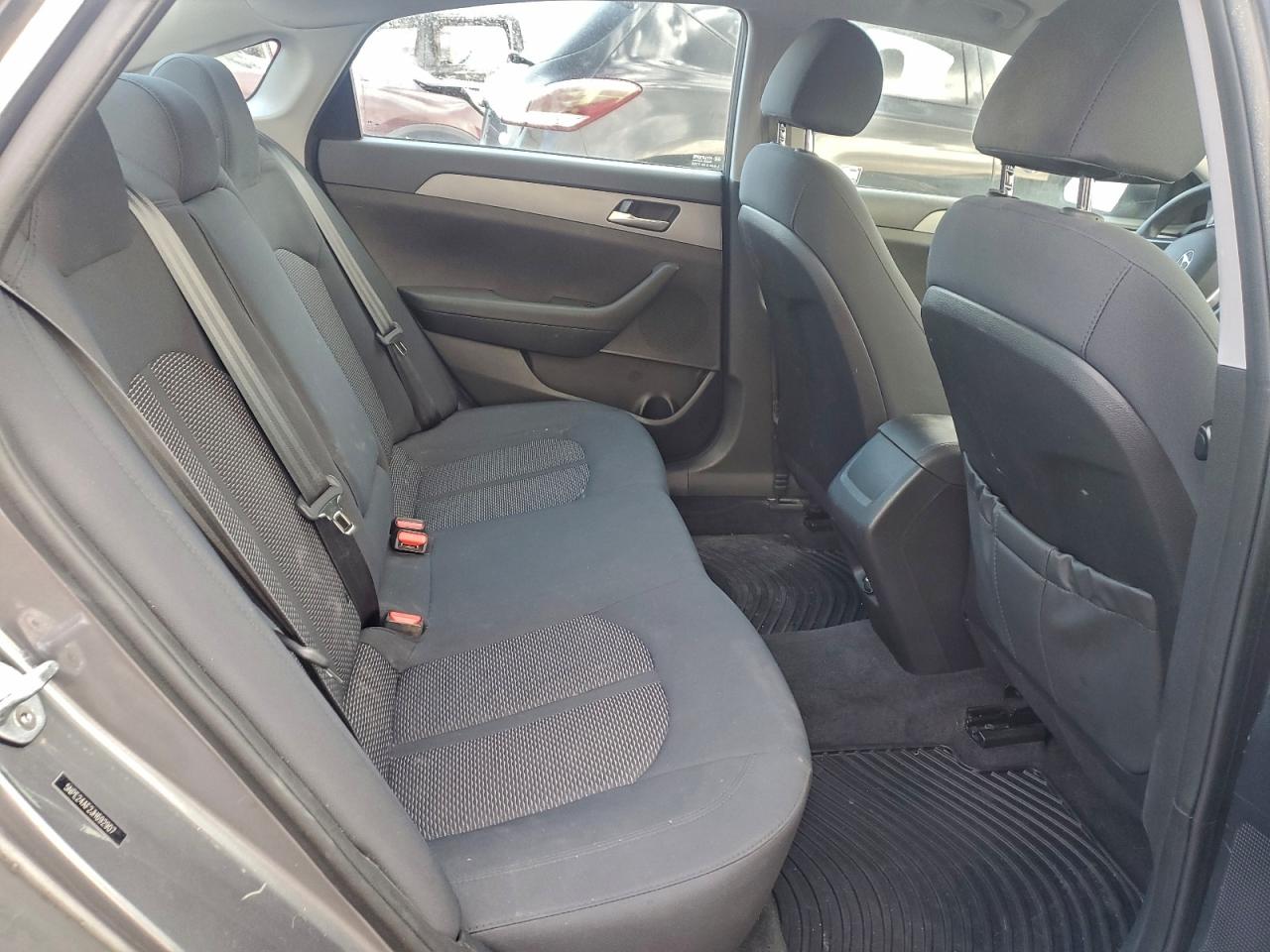 2018 HYUNDAI SONATA SE photo 10
