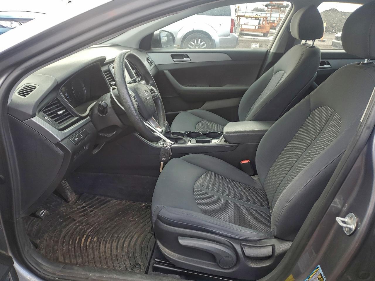 2018 HYUNDAI SONATA SE photo 7