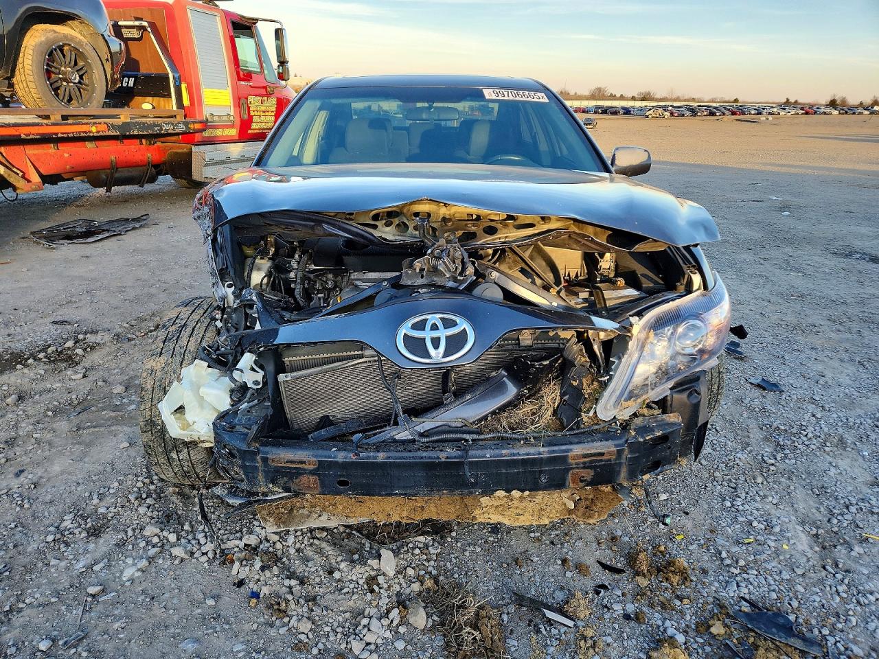 2010 TOYOTA CAMRY BASE photo 5