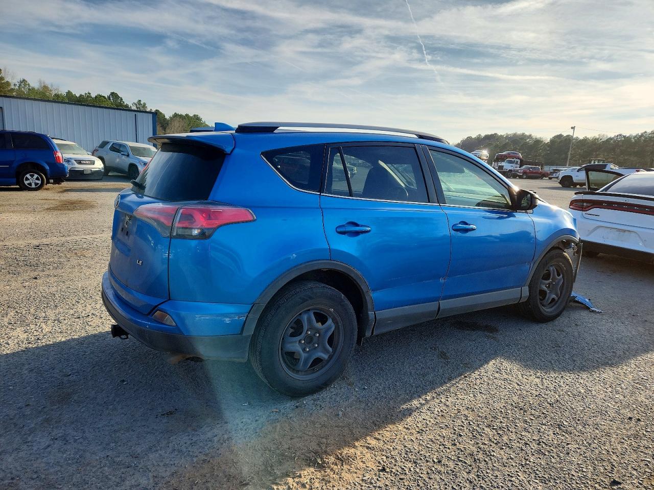 2017 TOYOTA RAV4 LE photo 3