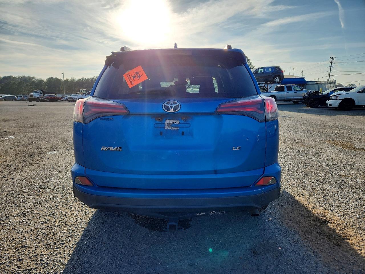2017 TOYOTA RAV4 LE photo 6